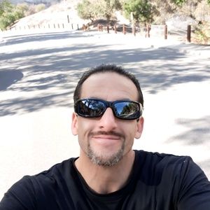 Meet your Posher, Leo